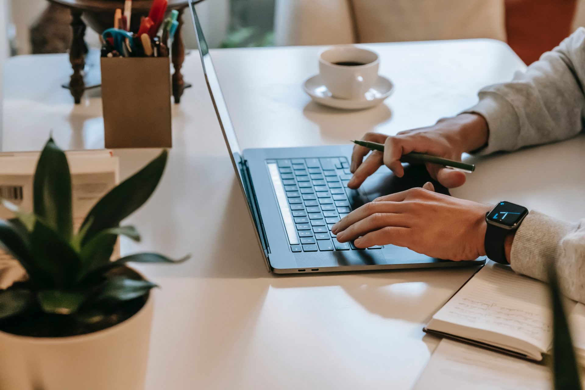 You are currently viewing How to build a successful remote procurement team?